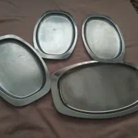 تعدادی سینی استیل