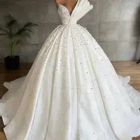 طراحی و دوخت انواع لباس های اداری و مجلسی