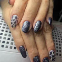 کاشت ناخن وترمیم ناخن