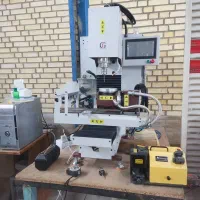 دستگاه فرز CNC رو میزی ۵ محور