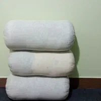 بالشت لوله ای بدون استفاده