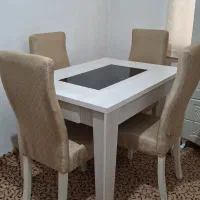 میز غذاخوری