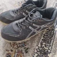یجفت کتونی آسیکس