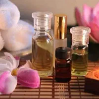 ماساژ در منزل مشتری توسط خانم