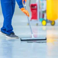 سرایدار متاهل،مجرد/لابیمن بازنشسته