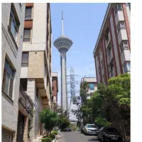 آپارتمان سه خوابه قدرالسهمی حیاط در اختیار