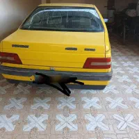 پژوه تاکسی زرد