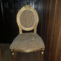 صندلی میزبان فرحی طلایی