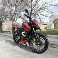 ns 200