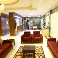 پذیرش شیفت شب هتل