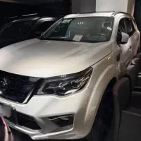 نیسان ترا فول آپشن Exclusive
