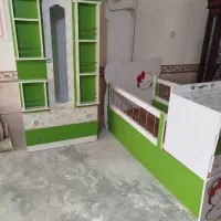 تخت خواب و کمد