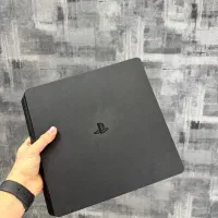 Play Station 4 Slim