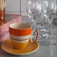 لیوان پایه دار فنجان مجسمه