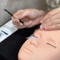 آموزش اکستنشن مژه