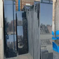 سنگ مرمریت عقیق یکدست و آینه‌ای لوکس