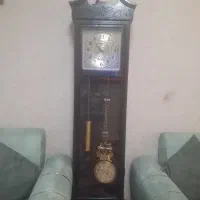 ساعت ایستاده تمیز در حد نو