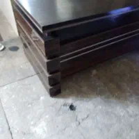 میز مدیریت وسه عدد صندلی