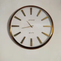 ساعت دیواری