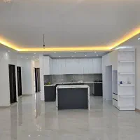 آپارتمان ۱۷۳ متر / فول / کلید نخورده / ویو دریا
