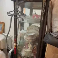 کمد شیشه در حد