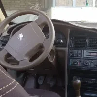 پژو 405 نقره ای