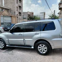 پاجیرو2019 داخل مشکی