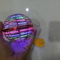 توپ پرنده همراه کنترل