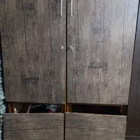 کمد چوبی بسیار محکم