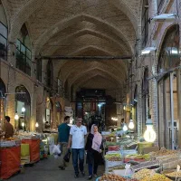 مغازه بازار تجاری