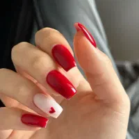 کاشت ناخن با متریال عالی قیمت آف خورده تا آخر هفته