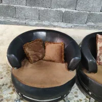 مبل چرم هفت نفره.