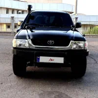 تویوتا هایلوکس