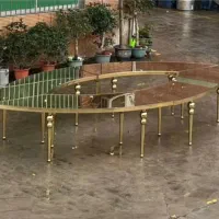 میز تالاری سونیا