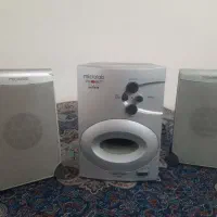 اسپیکر میکرولب ۳ تیکه دارای ساب‌ووفر و دو بلندگو