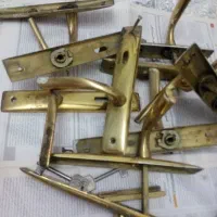 یراق دستگیره درب ورودی
