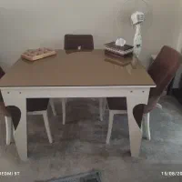 میز نهار خوری ۴ نفره