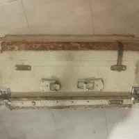 چمدان قدیمی عتیقه