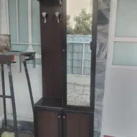 جاکفشی و رخت اویز