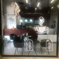 باریستا و کمک باریستا