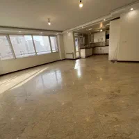 ۱۰۳ متر/سالن پرده خور /۵ سال ساخت/۴ باغ شرقی