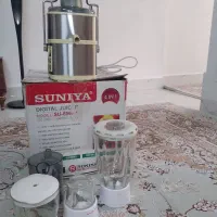 آبمیوه گیری مارک سونیا و توستر