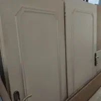 در چوبی اتاق و در حجاب