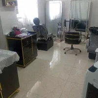 ارائه کلیه خدمات آرایشگری با قیمتهای باورنکردنی