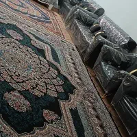 مبل هفت نفره با کاور و دوعدد میز