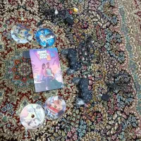 یک عدد دستگاه سونی 2کاملا سالم همراه یک عدد کیف