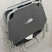 توالت فرنگی دیواری تاشو