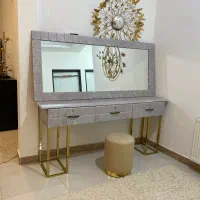 میز سالن زیبایی