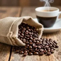 خانم باریستا جهت کار در کافه