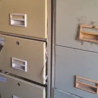 فایل فلزی